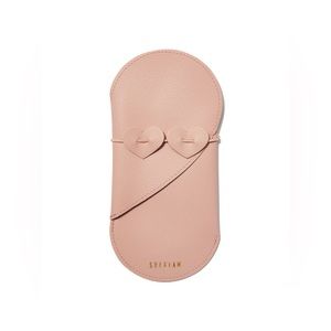 MAKEUP BAG WITHOUT MAKEUP BRUSHES.  BRAND (SHEIN  ) COLOR ( pink )